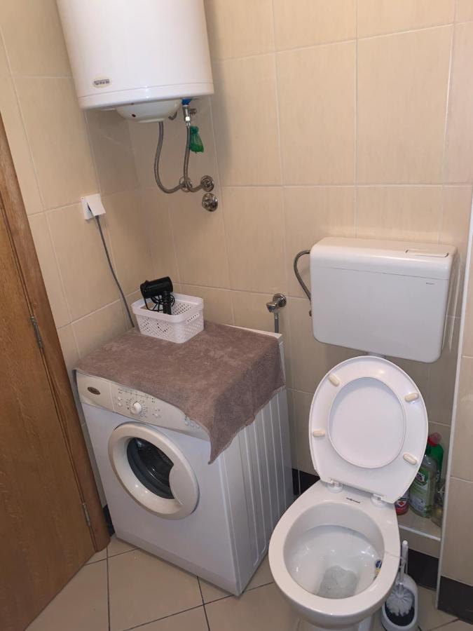 Mila Apartment Újvidék Kültér fotó