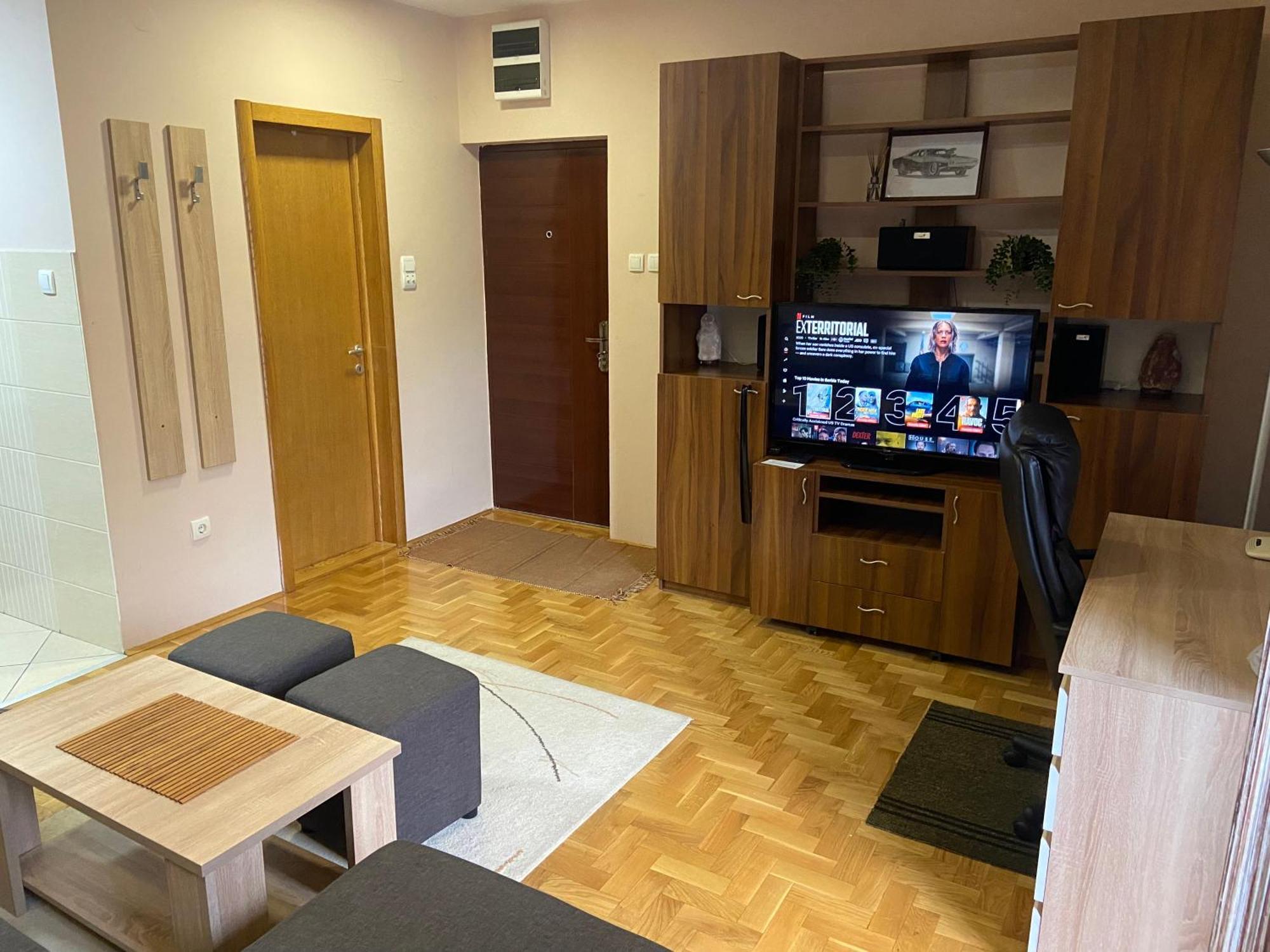 Mila Apartment Újvidék Kültér fotó